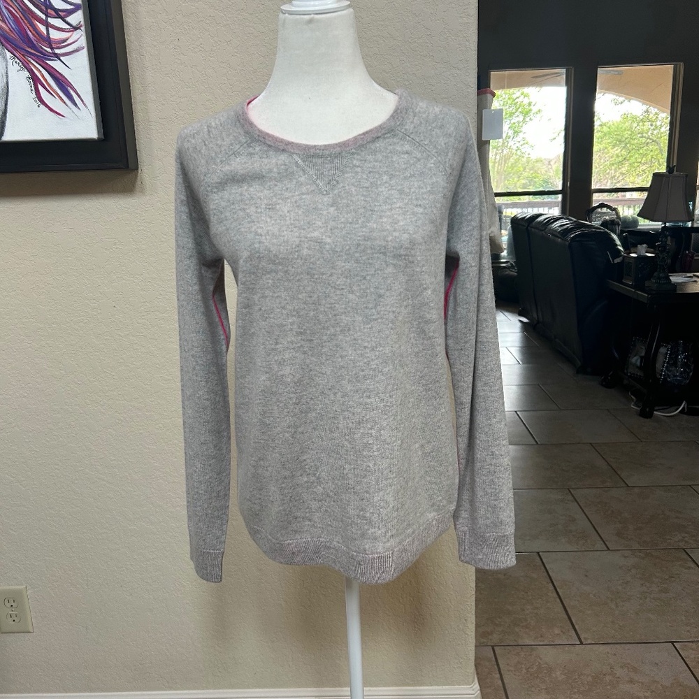 Cashmere Project Sweater. Size L. NWT